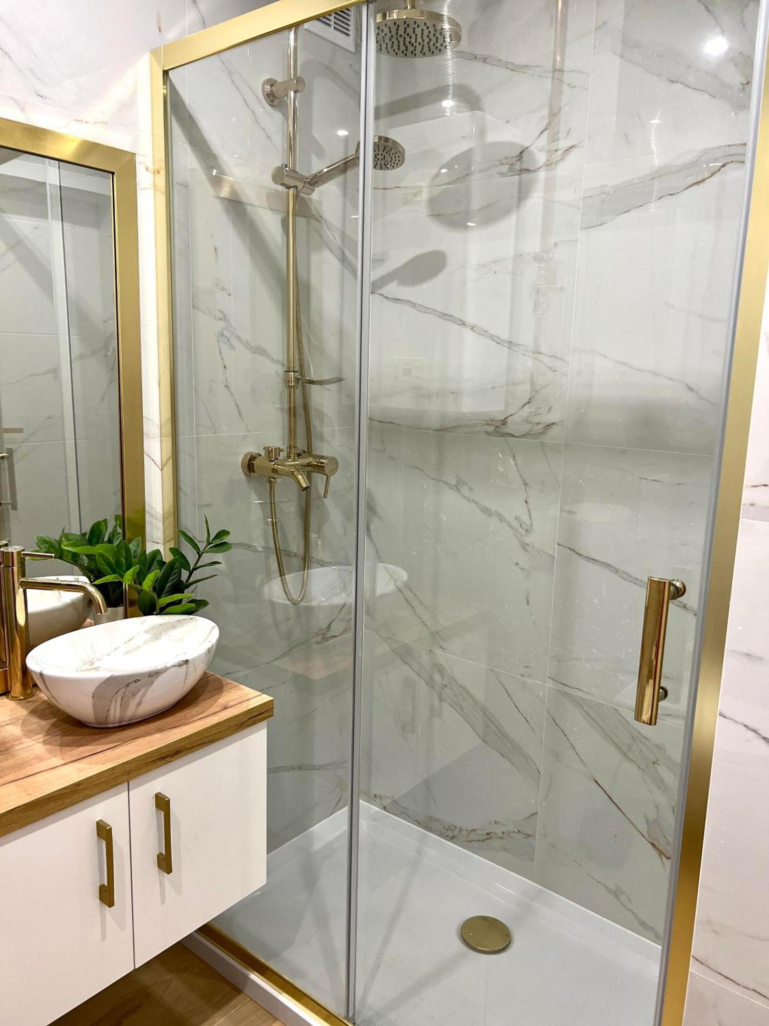 Apartament Happy Place Family & Business Targi Kielce Esterno foto